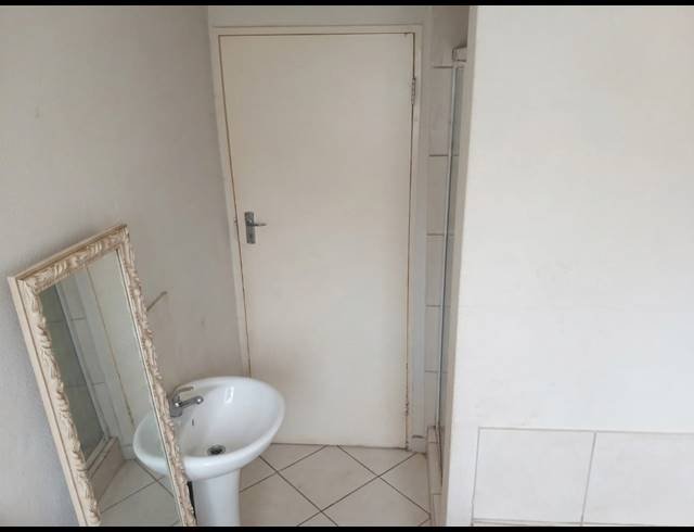 3 BEDROOM HOUSE FOR SALE IN EVATON WEST